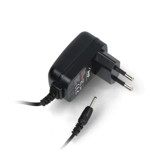Sezónní Sleva Spínaný zdroj Akyga AK-TB-21 5V/2A 10W - DC zástrčka 2,5/0,7 mm