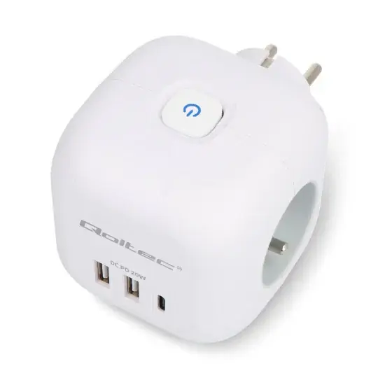 Dokud Zásoby Vydrží Power Cube 6 v 1 - 2x USB typu A a 1x USB typu C - s podsvíceným vypínačem - Qoltec 52548