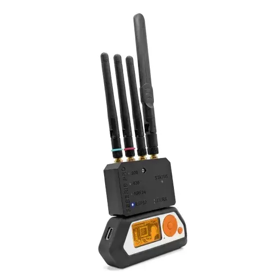 Značkový Feberis Pro - rozšiřující modul RF/WiFi/BLE/GPS pro Flipper Zero